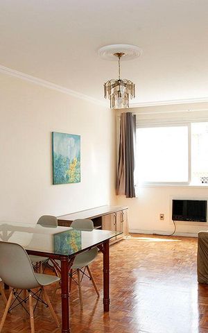 Apartamento para alugar com 65m², 2 quartos e sem vagaSala