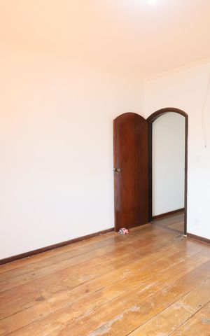 Casa para alugar com 284m², 3 quartos e 3 vagasSuíte 1