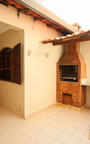 Casa para alugar com 284m², 3 quartos e 3 vagasChurrasqueira