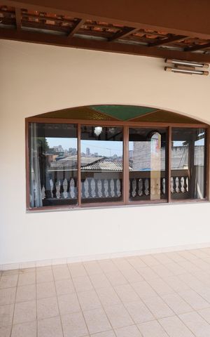Casa para alugar com 284m², 3 quartos e 3 vagasVaranda
