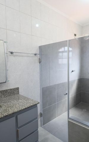 Casa para alugar com 284m², 3 quartos e 3 vagasBanheiro da Suíte 1