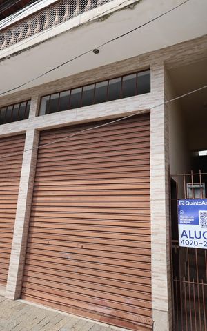 Casa para alugar com 284m², 3 quartos e 3 vagasFachada