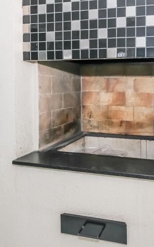 Apartamento à venda com 109m², 4 quartos e 2 vagas Apartamento à venda com 109m², 4 quartos e 2 vagasVaranda