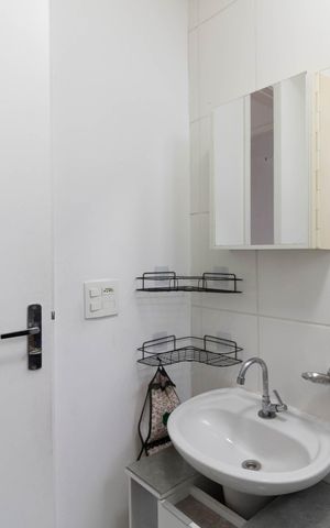 Apartamento à venda com 48m², 2 quartos e 1 vaga Apartamento à venda com 48m², 2 quartos e 1 vagaBanheiro