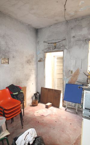 Casa para alugar com 80m², 3 quartos e sem vagaÁrea de Serviço - Quarto
