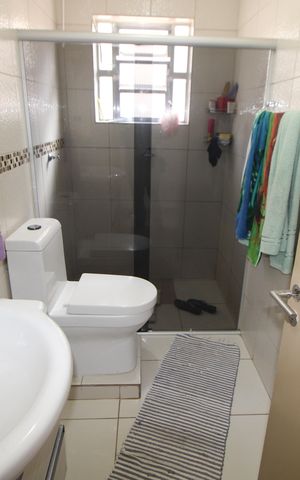 Casa para alugar com 80m², 3 quartos e sem vagaBanheiro