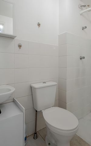 Studio à venda com 35m², 1 quarto e 1 vaga Studio à venda com 35m², 1 quarto e 1 vagaBanheiro Social
