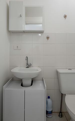 Studio à venda com 35m², 1 quarto e 1 vaga Studio à venda com 35m², 1 quarto e 1 vagaBanheiro Social