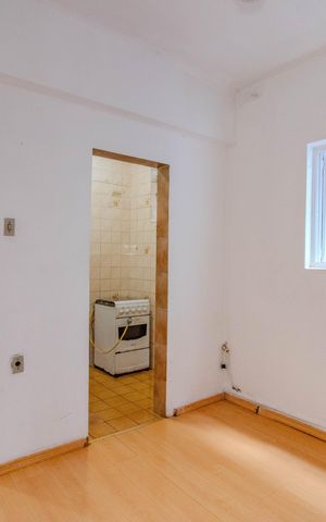 Apartamento à venda com 35m², 1 quarto e sem vaga Apartamento à venda com 35m², 1 quarto e sem vagaSala