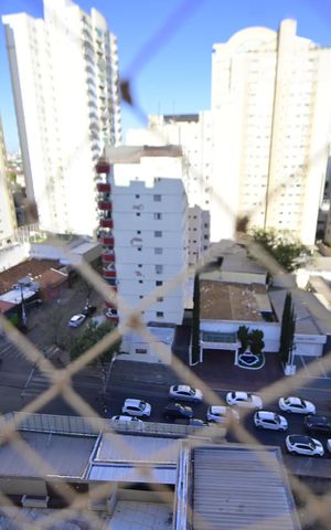 Apartamento à venda com 159m², 5 quartos e 2 vagas Apartamento à venda com 159m², 5 quartos e 2 vagasVista da Suíte 2