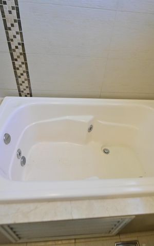 Apartamento à venda com 159m², 5 quartos e 2 vagas Apartamento à venda com 159m², 5 quartos e 2 vagasBanheiro da Suíte 1