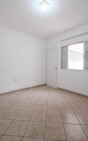 Casa para alugar com 200m², 2 quartos e 2 vagasQuarto 2