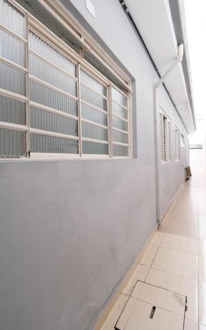 Casa para alugar com 200m², 2 quartos e 2 vagasÁrea externa