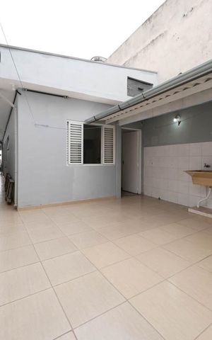 Casa para alugar com 200m², 2 quartos e 2 vagasÁrea externa