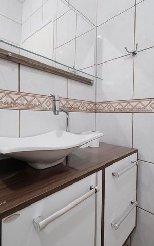 Casa para alugar com 200m², 2 quartos e 2 vagasBanheiro