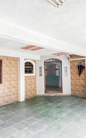 Casa à venda com 80m², 2 quartos e 1 vaga Casa à venda com 80m², 2 quartos e 1 vagaÁrea de serviço