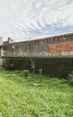 Casa à venda com 80m², 2 quartos e 1 vaga Casa à venda com 80m², 2 quartos e 1 vagaQuintal