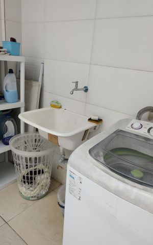 Casa de condomínio à venda com 250m², 3 quartos e 1 vaga Casa de condomínio à venda com 250m², 3 quartos e 1 vagaÁrea de Serviço