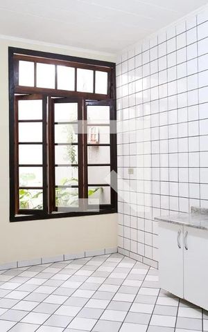 Casa à venda com 200m², 4 quartos e 2 vagas