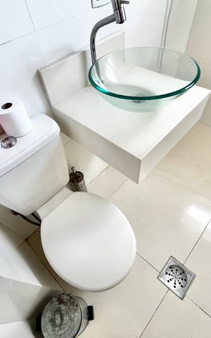 Apartamento à venda com 70m², 2 quartos e 1 vaga Apartamento à venda com 70m², 2 quartos e 1 vagaBanheiro