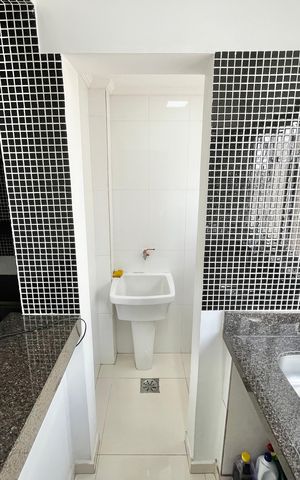Apartamento à venda com 70m², 2 quartos e 1 vaga Apartamento à venda com 70m², 2 quartos e 1 vagaÁrea de Serviço