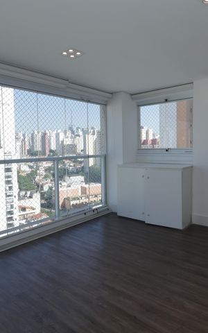Apartamento à venda com 111m², 2 quartos e 2 vagasSala