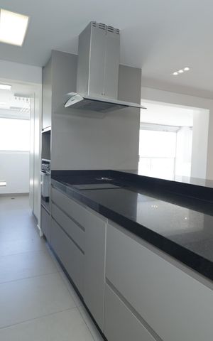 Apartamento à venda com 111m², 2 quartos e 2 vagasCozinha