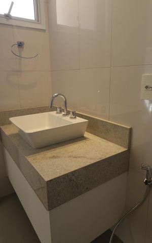 Apartamento à venda com 111m², 2 quartos e 2 vagasBanheiro da Suíte 1