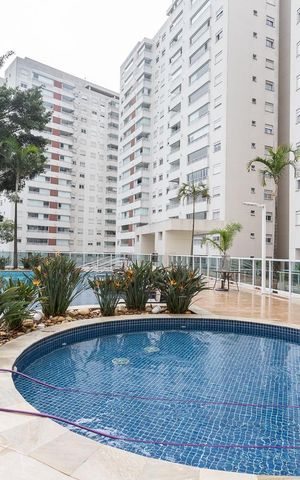 Apartamento à venda com 105m², 3 quartos e 2 vagas Apartamento à venda com 105m², 3 quartos e 2 vagasÁrea comum - Piscina