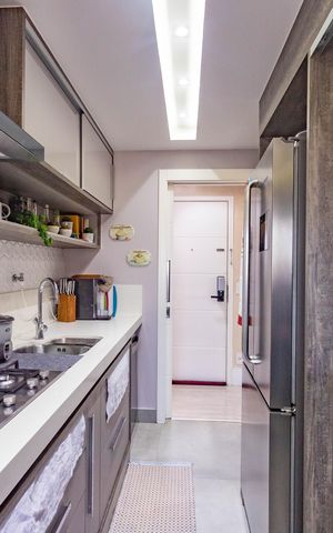 Apartamento à venda com 105m², 3 quartos e 2 vagas Apartamento à venda com 105m², 3 quartos e 2 vagasCozinha