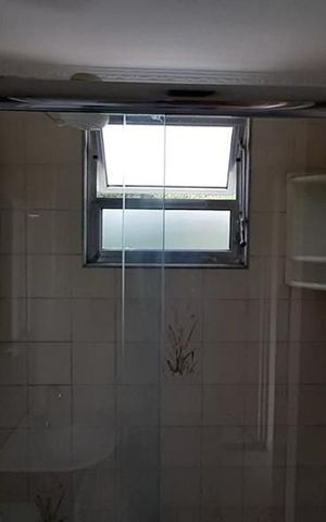 Apartamento à venda com 55m², 2 quartos e 1 vaga Apartamento à venda com 55m², 2 quartos e 1 vagaBanheiro