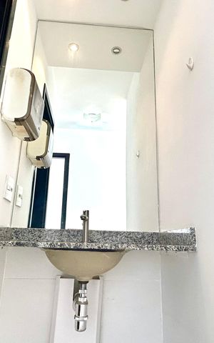 Apartamento à venda com 56m², 2 quartos e 1 vagaBanheiro 