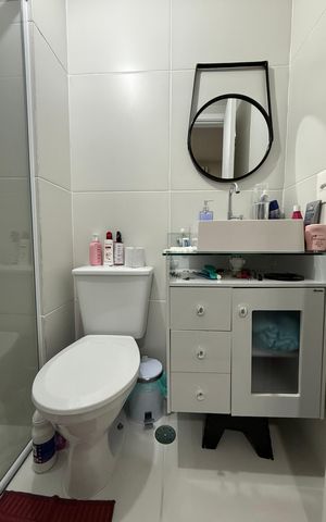 Studio para alugar com 28m², 1 quarto e sem vaga Studio para alugar com 28m², 1 quarto e sem vagaBanheiro social
