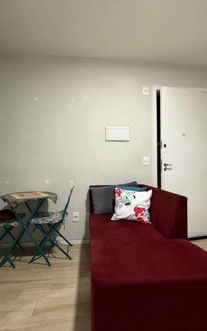 Studio para alugar com 28m², 1 quarto e sem vaga Studio para alugar com 28m², 1 quarto e sem vagaSala/cozinha