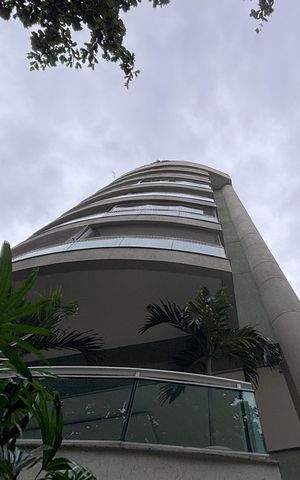 Apartamento à venda com 93m², 2 quartos e 1 vaga Apartamento à venda com 93m², 2 quartos e 1 vagaFachada