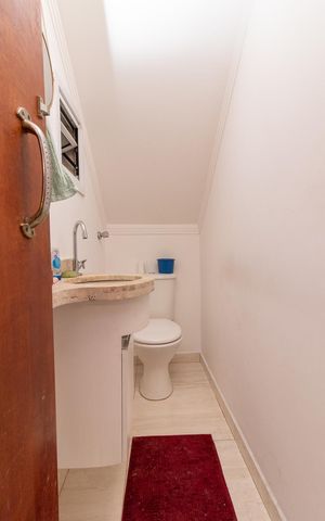 Casa de condomínio à venda com 60m², 2 quartos e 2 vagasLavabo