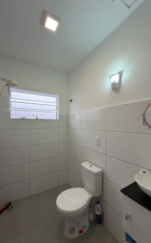 Casa para alugar com 98m², 2 quartos e 2 vagas Casa para alugar com 98m², 2 quartos e 2 vagasBanheiro Social
