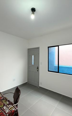 Casa para alugar com 98m², 2 quartos e 2 vagas Casa para alugar com 98m², 2 quartos e 2 vagasSala