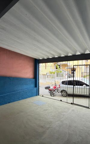 Casa para alugar com 98m², 2 quartos e 2 vagas Casa para alugar com 98m², 2 quartos e 2 vagasGaragem