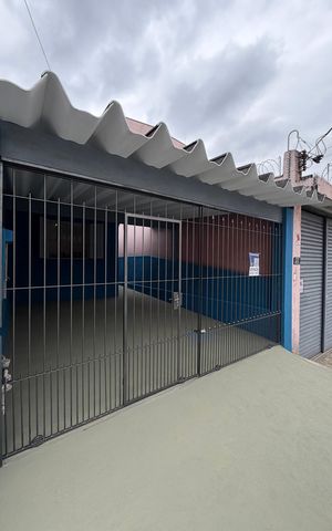 Casa para alugar com 98m², 2 quartos e 2 vagas Casa para alugar com 98m², 2 quartos e 2 vagasFachada