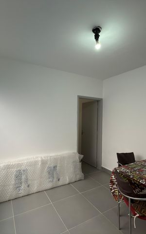 Casa para alugar com 98m², 2 quartos e 2 vagas Casa para alugar com 98m², 2 quartos e 2 vagasSala