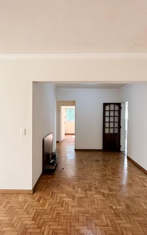 Apartamento à venda com 150m², 3 quartos e 1 vaga Apartamento à venda com 150m², 3 quartos e 1 vagaSala