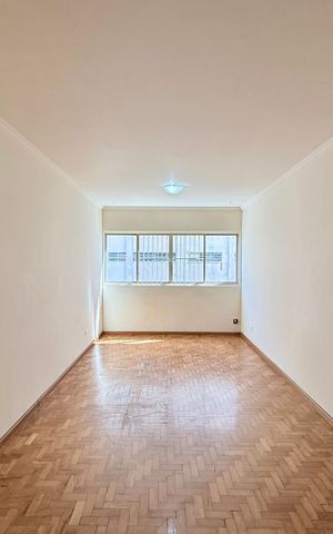 Apartamento à venda com 150m², 3 quartos e 1 vaga Apartamento à venda com 150m², 3 quartos e 1 vagaSala
