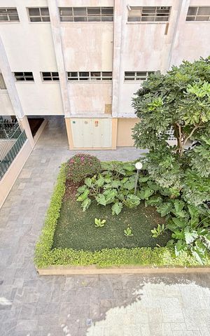 Apartamento à venda com 150m², 3 quartos e 1 vaga Apartamento à venda com 150m², 3 quartos e 1 vagaVista