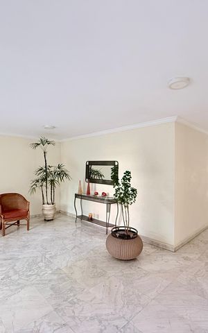 Apartamento à venda com 150m², 3 quartos e 1 vaga Apartamento à venda com 150m², 3 quartos e 1 vagaHall Social Apartamento