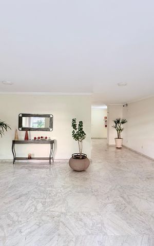 Apartamento à venda com 150m², 3 quartos e 1 vaga Apartamento à venda com 150m², 3 quartos e 1 vagaHall Social Apartamento