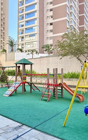 Apartamento à venda com 150m², 3 quartos e 1 vaga Apartamento à venda com 150m², 3 quartos e 1 vagaPlayground