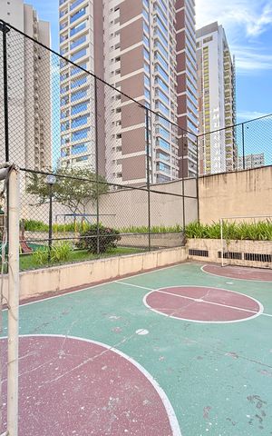 Apartamento à venda com 150m², 3 quartos e 1 vaga Apartamento à venda com 150m², 3 quartos e 1 vagaQuadra 2