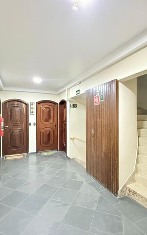 Apartamento à venda com 150m², 3 quartos e 1 vaga Apartamento à venda com 150m², 3 quartos e 1 vagaHall Apartamento
