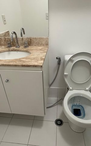 Apartamento para alugar com 48m², 1 quarto e 1 vaga Apartamento para alugar com 48m², 1 quarto e 1 vagaBanheiro social